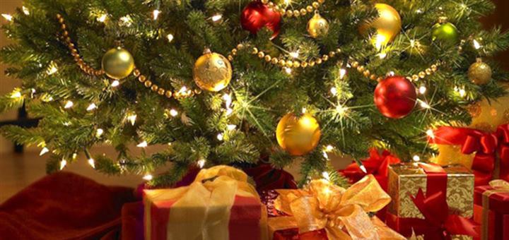 Pour Noël : Certains ont oublié de faire un cadeau à Jésus ! Blog-regali-di-natale-720x340